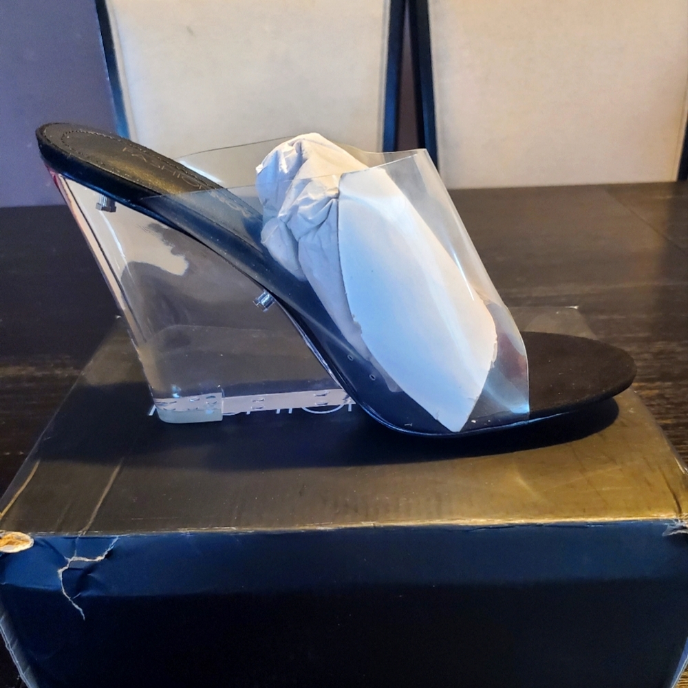 Fashion nova Lemonade black heeled sandal